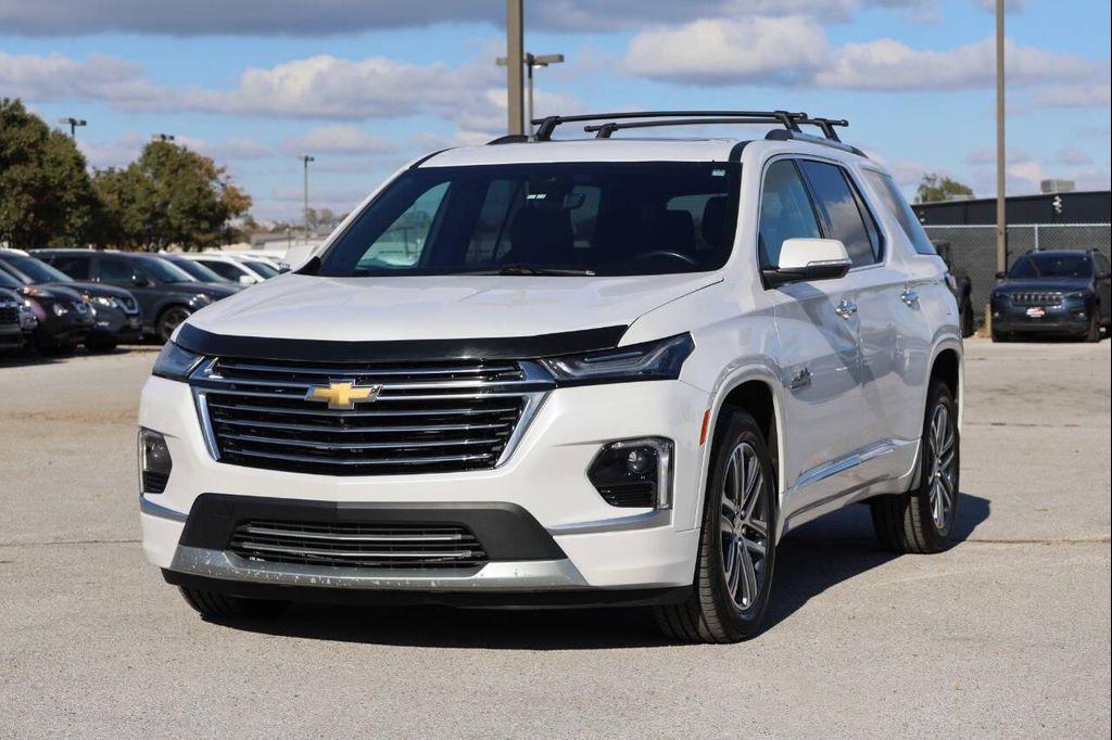 used 2022 Chevrolet Traverse car, priced at $27,950
