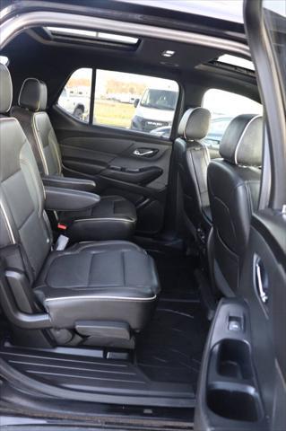 used 2022 Chevrolet Traverse car, priced at $29,950