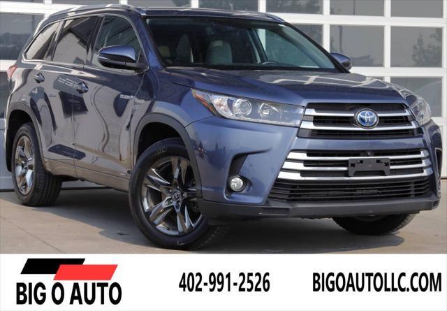 used 2017 Toyota Highlander Hybrid car, priced at $27,950