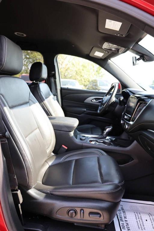 used 2023 Chevrolet Traverse car, priced at $26,950