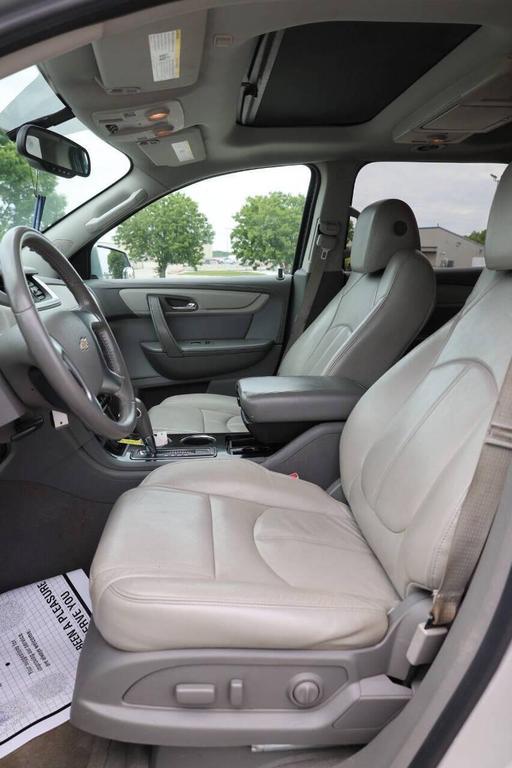 used 2015 Chevrolet Traverse car, priced at $11,950