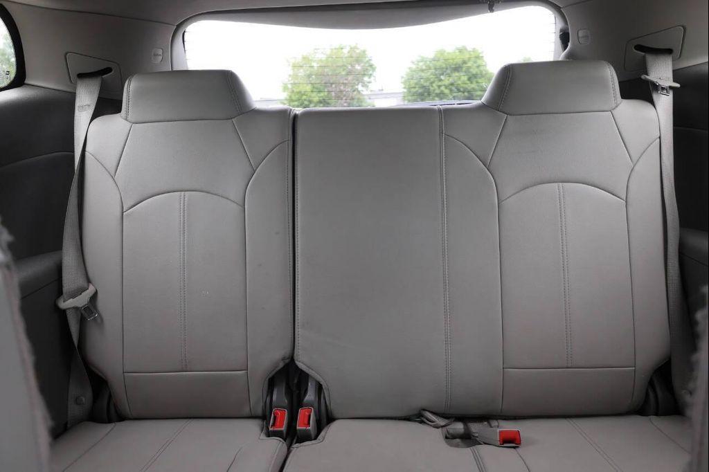 used 2015 Chevrolet Traverse car, priced at $11,950