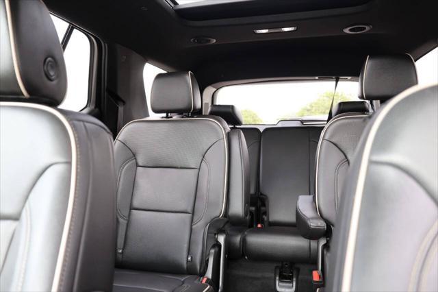 used 2022 Chevrolet Traverse car, priced at $28,950