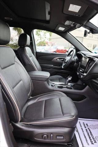 used 2022 Chevrolet Traverse car, priced at $28,950