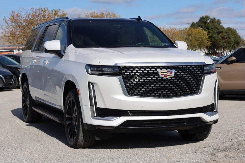 used 2022 Cadillac Escalade ESV car, priced at $64,950