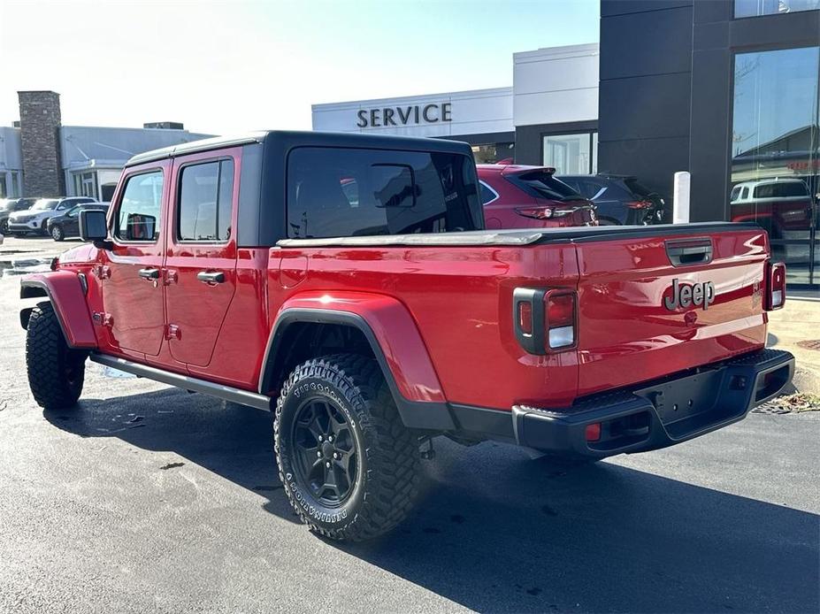 used 2022 Jeep Gladiator car, priced at $33,434