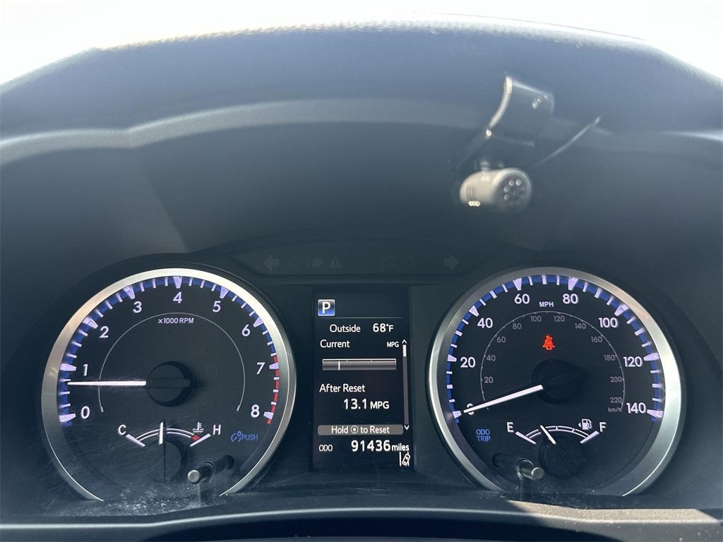 used 2019 Toyota Highlander car, priced at $23,214