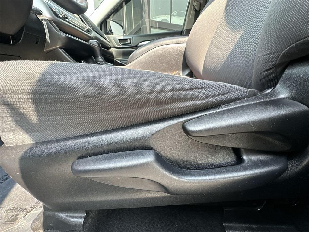 used 2019 Toyota Highlander car, priced at $23,214
