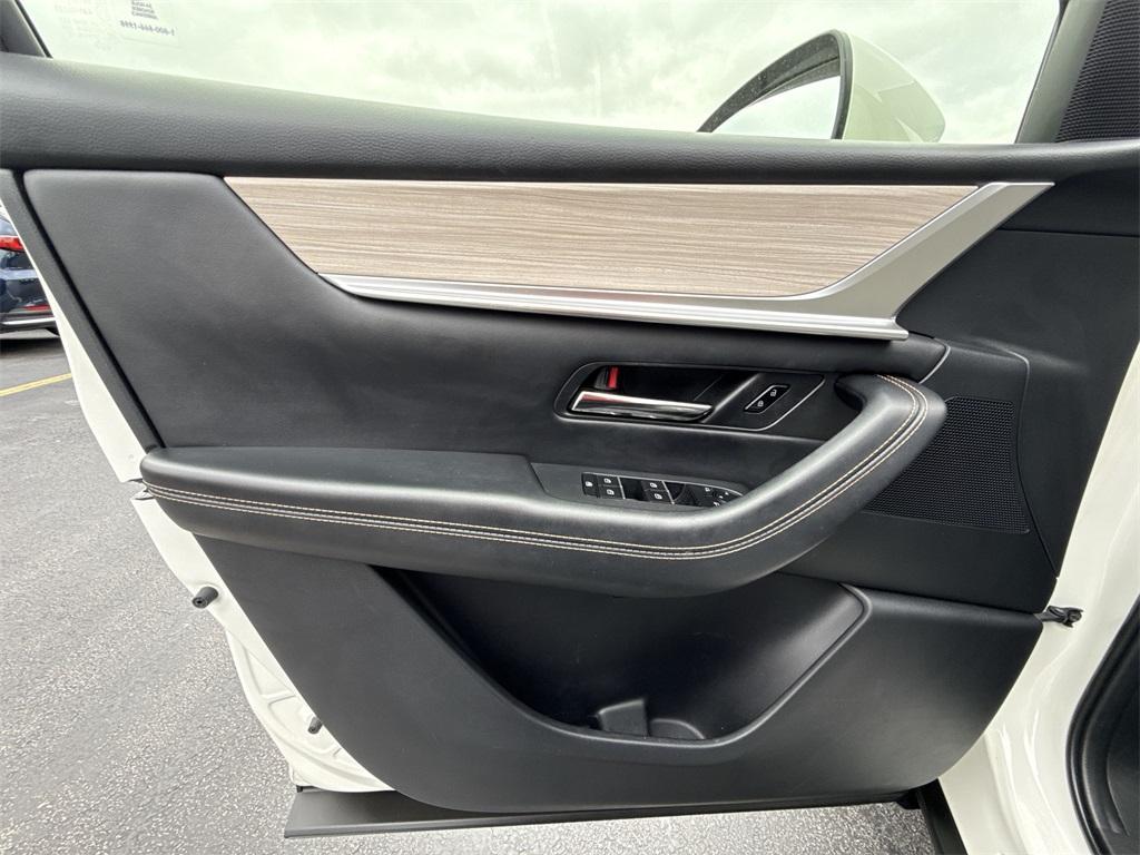 used 2024 Mazda CX-90 car, priced at $29,324