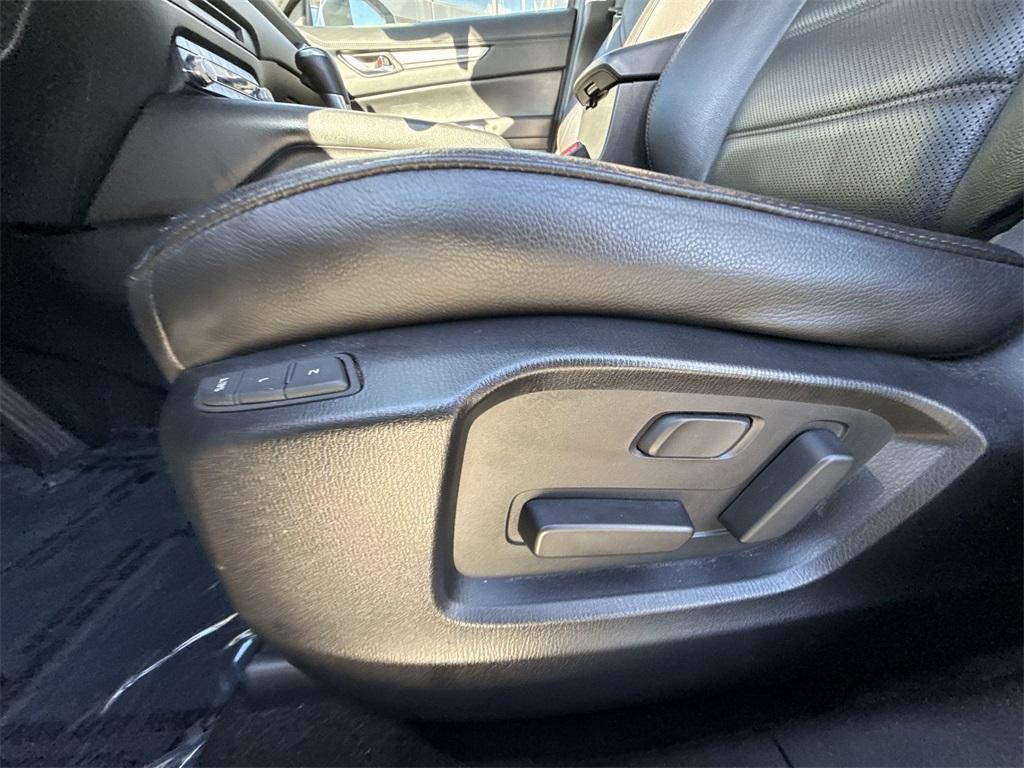 used 2023 Mazda CX-5 car, priced at $25,924