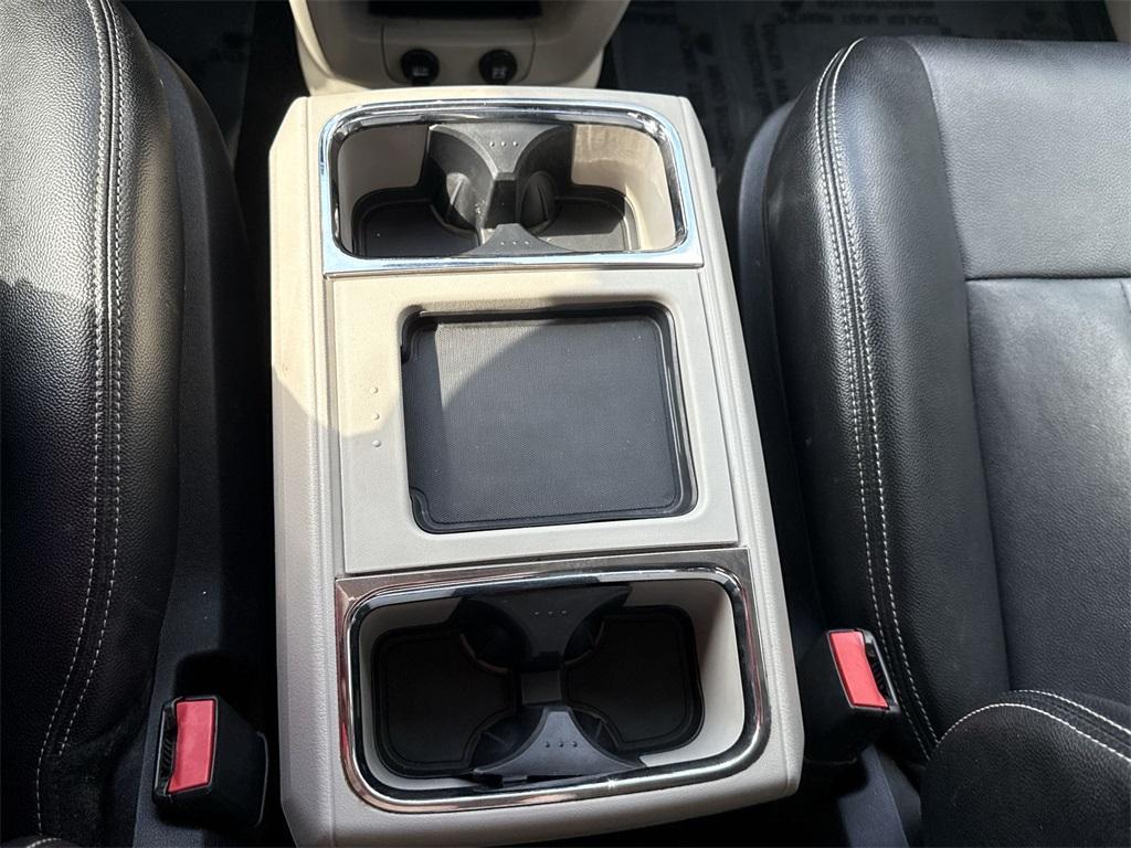 used 2014 Chrysler Town & Country car, priced at $6,934