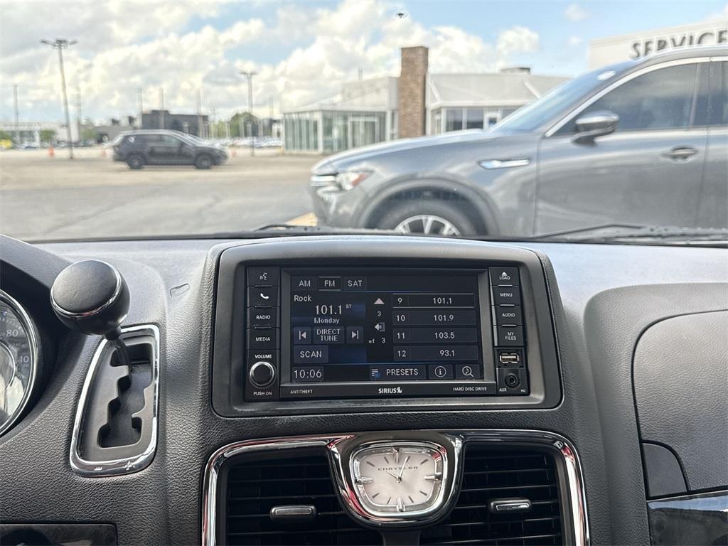 used 2014 Chrysler Town & Country car, priced at $6,934