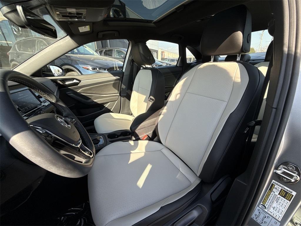 used 2021 Volkswagen Jetta car, priced at $18,624