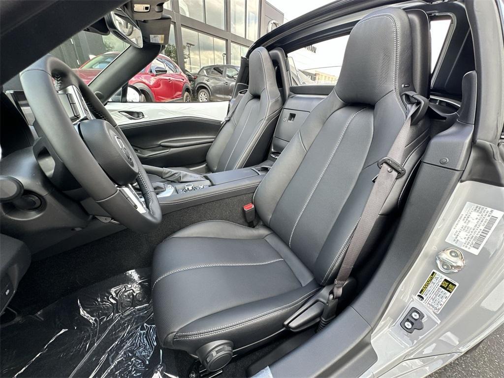 new 2025 Mazda MX-5 Miata RF car, priced at $39,405