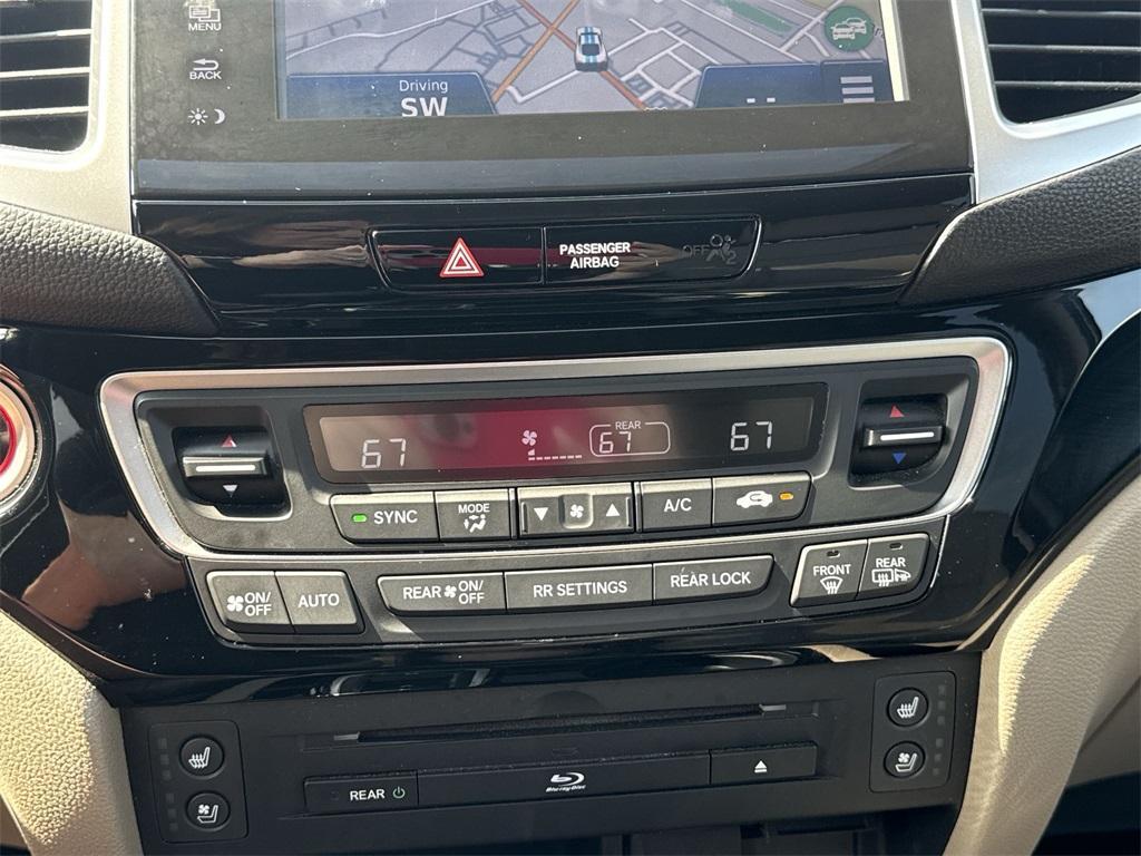 used 2016 Honda Pilot car, priced at $25,624