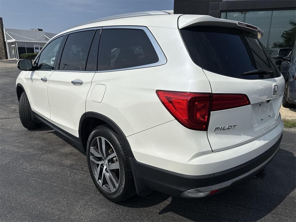 used 2016 Honda Pilot car, priced at $25,624