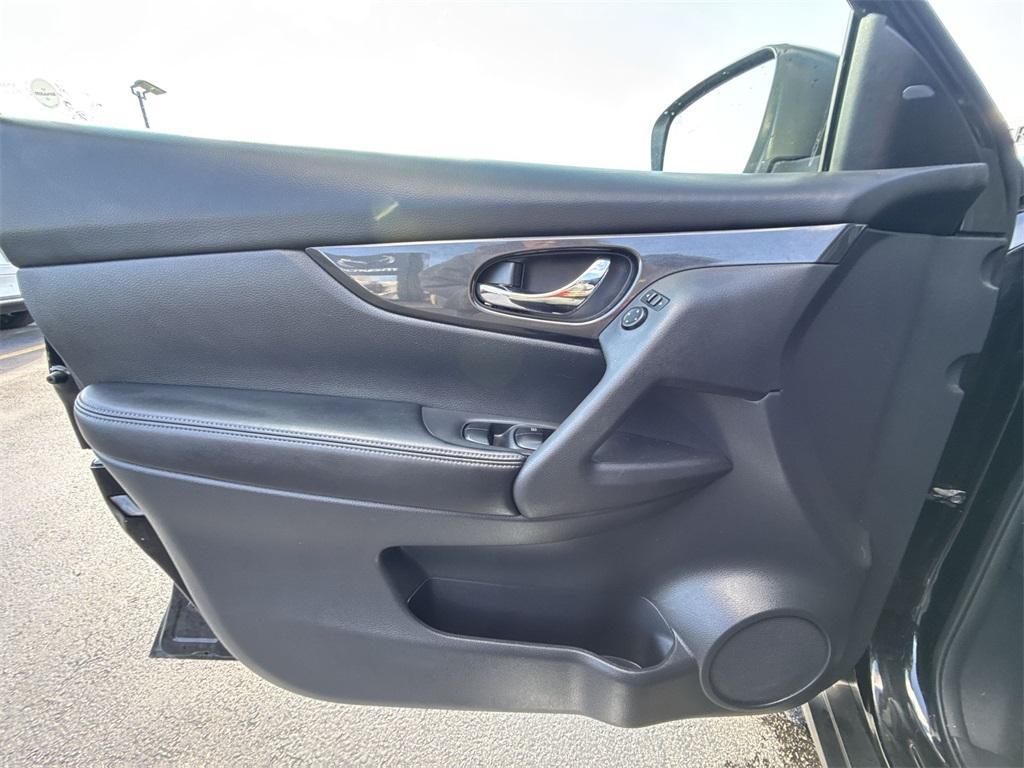 used 2017 Nissan Rogue car, priced at $10,934