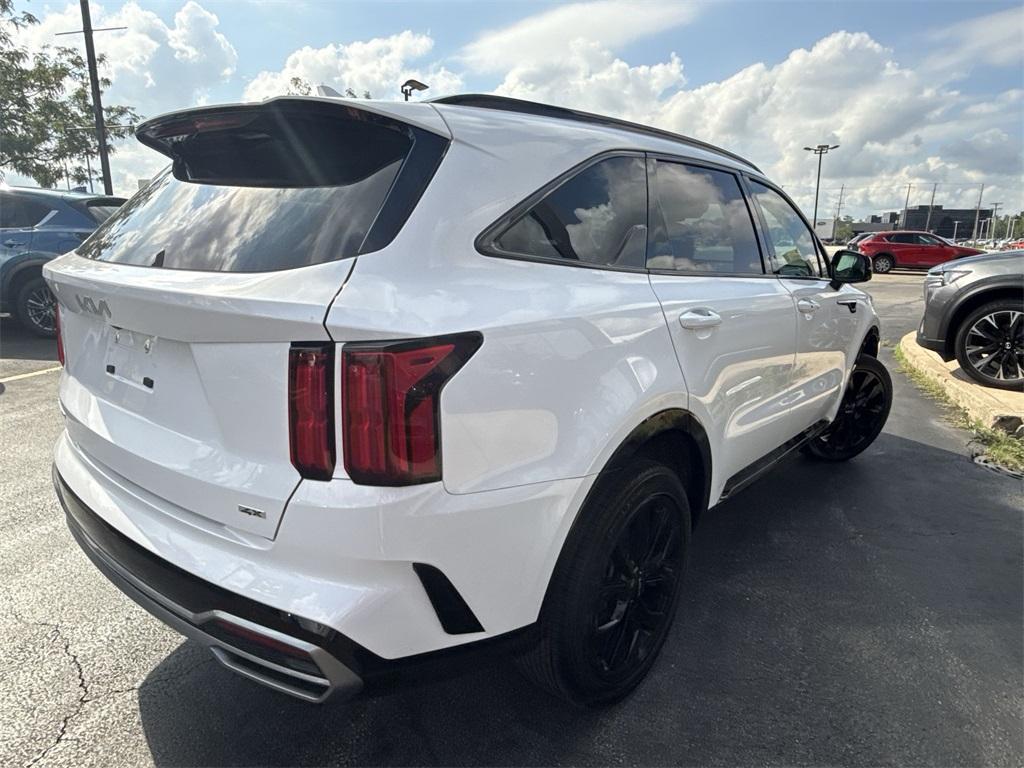 used 2023 Kia Sorento car, priced at $31,424