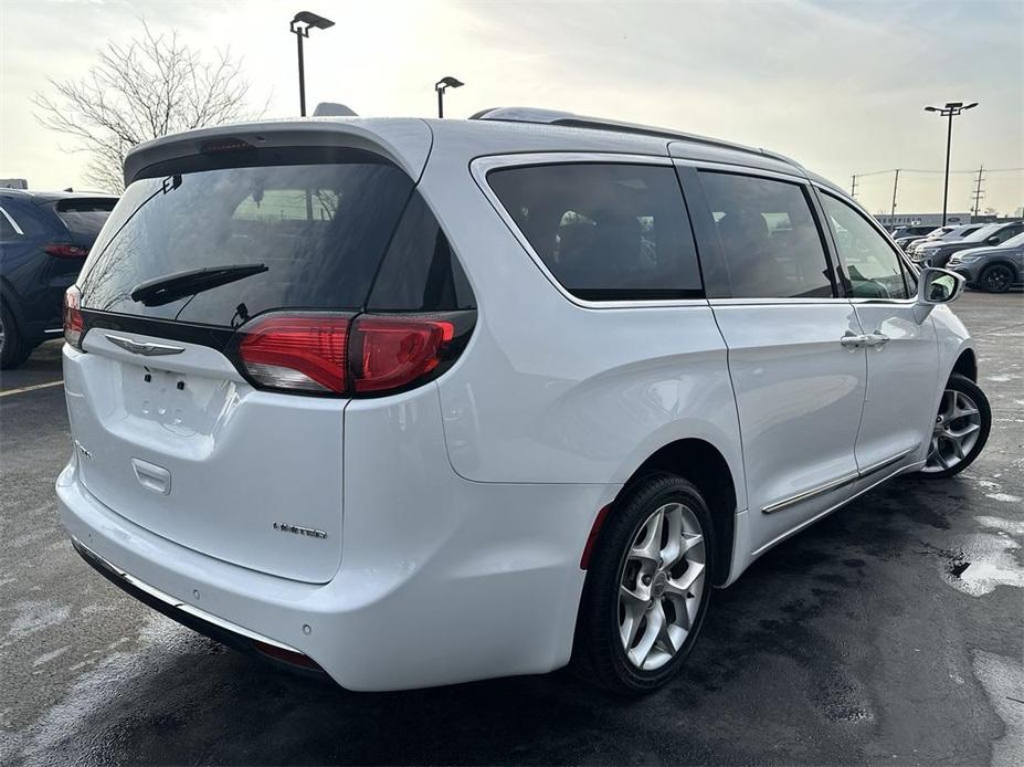 used 2020 Chrysler Pacifica car, priced at $19,534