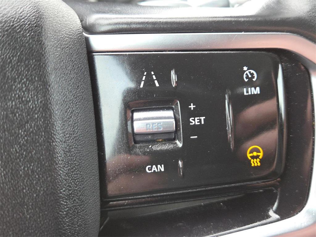 used 2021 Land Rover Range Rover Velar car, priced at $29,620