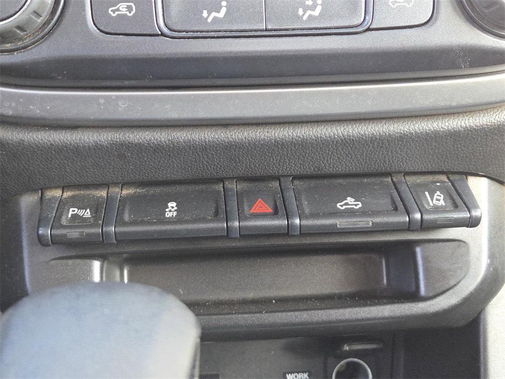 used 2022 Chevrolet Colorado car, priced at $18,047