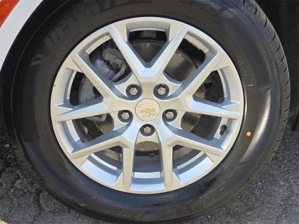 used 2023 Chevrolet Equinox car, priced at $18,291