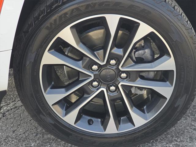 used 2021 Jeep Grand Cherokee L car, priced at $33,027