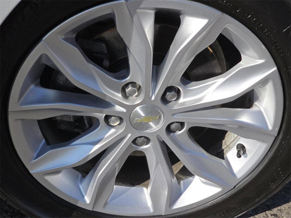 used 2020 Chevrolet Malibu car, priced at $14,479