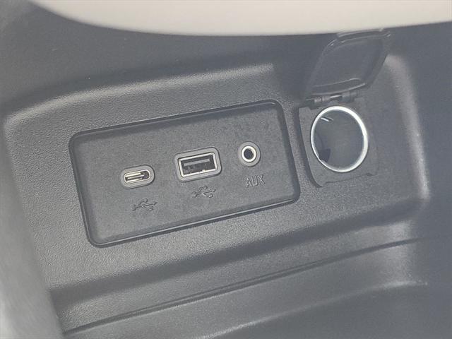 used 2023 Chevrolet Equinox car, priced at $18,999