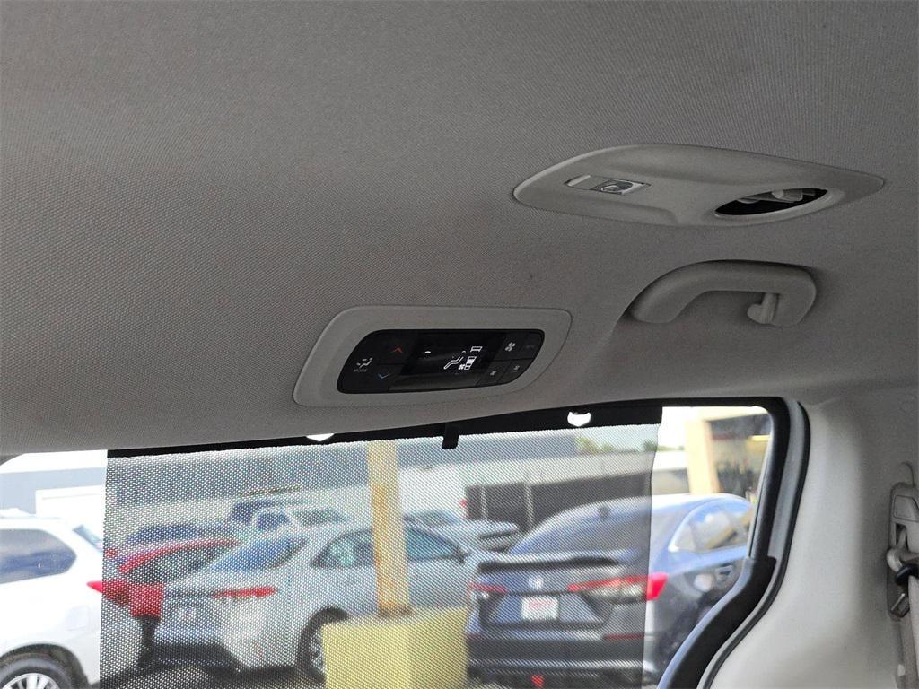 used 2022 Chrysler Pacifica car, priced at $20,800