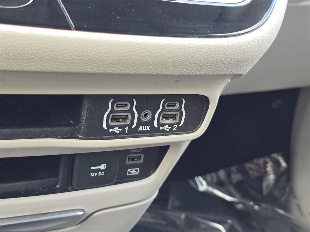used 2022 Chrysler Pacifica car, priced at $20,800