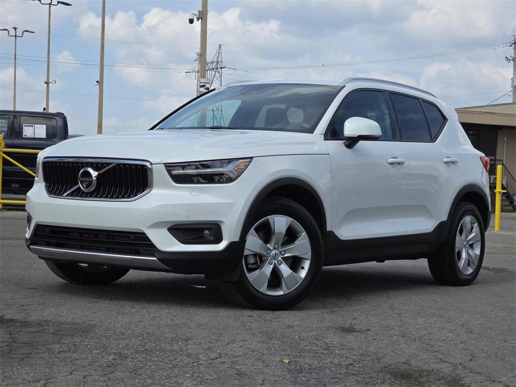 used 2022 Volvo XC40 car, priced at $18,617
