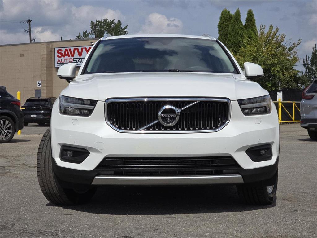 used 2022 Volvo XC40 car, priced at $18,617