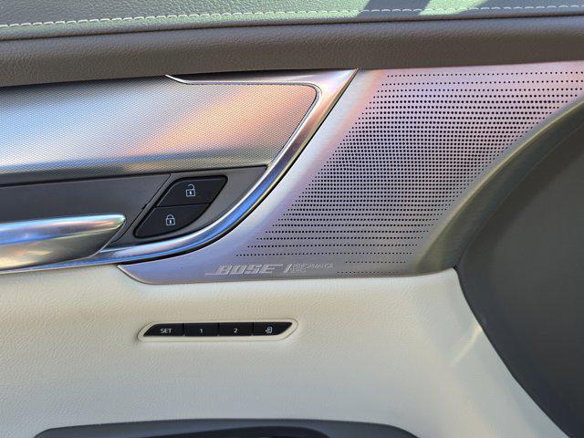 used 2021 Cadillac XT5 car, priced at $25,989