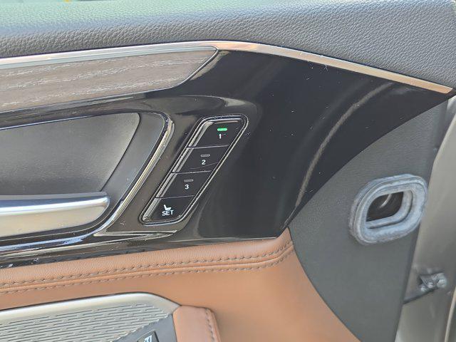 used 2023 Acura MDX car, priced at $46,289