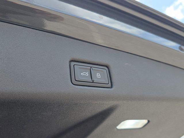 new 2025 Audi Q5 car, priced at $60,975
