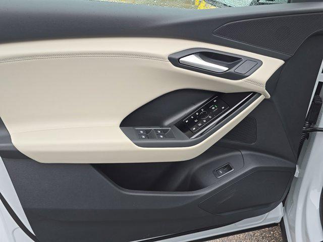 new 2025 Audi Q6 e-tron car, priced at $69,550