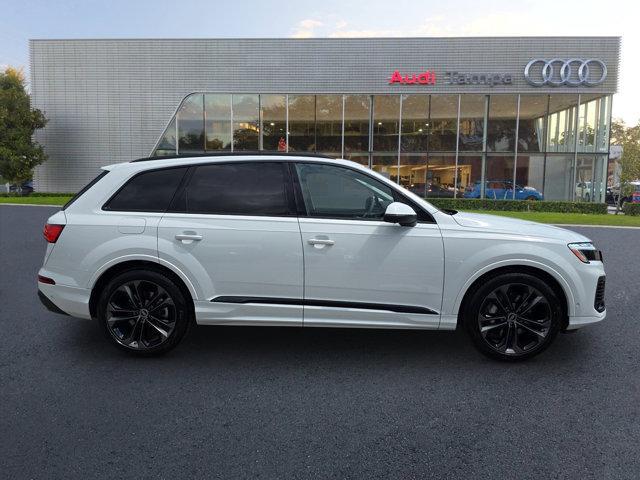 new 2025 Audi Q7 car, priced at $71,895