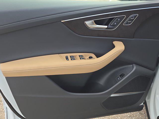 new 2025 Audi Q8 car, priced at $91,505