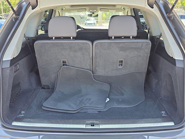 used 2024 Audi Q7 car, priced at $45,489