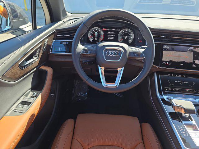 new 2025 Audi Q7 car, priced at $88,230