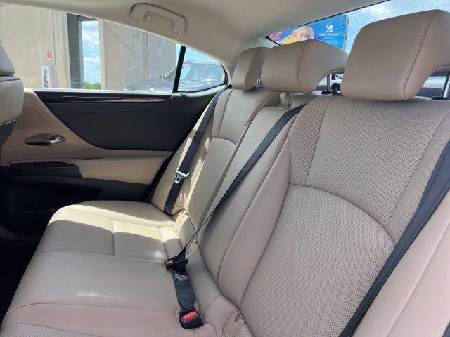 used 2019 Lexus ES 350 car, priced at $28,589