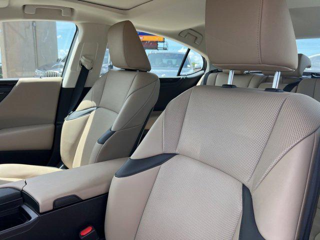 used 2019 Lexus ES 350 car, priced at $28,589