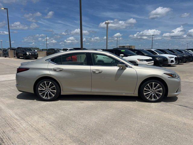 used 2019 Lexus ES 350 car, priced at $28,589