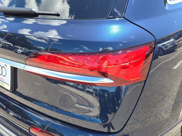 new 2025 Audi Q7 car, priced at $67,350