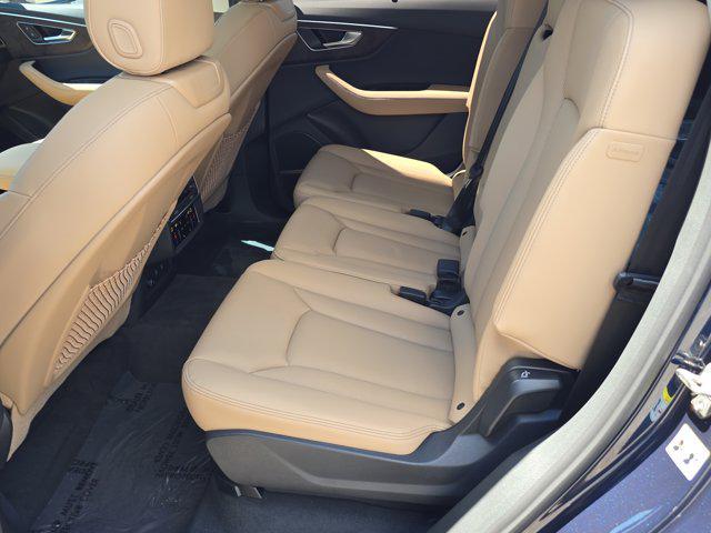 new 2025 Audi Q7 car, priced at $67,350