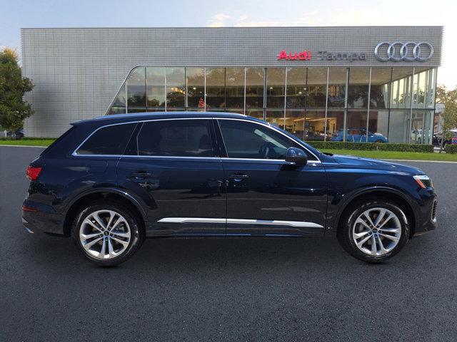 new 2025 Audi Q7 car, priced at $67,350