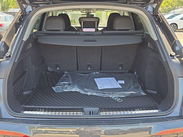 new 2025 Audi Q5 car, priced at $61,300