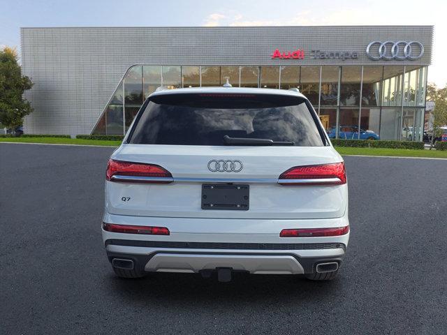 new 2025 Audi Q7 car, priced at $71,505