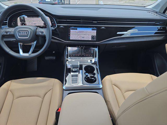 new 2025 Audi Q7 car, priced at $72,195
